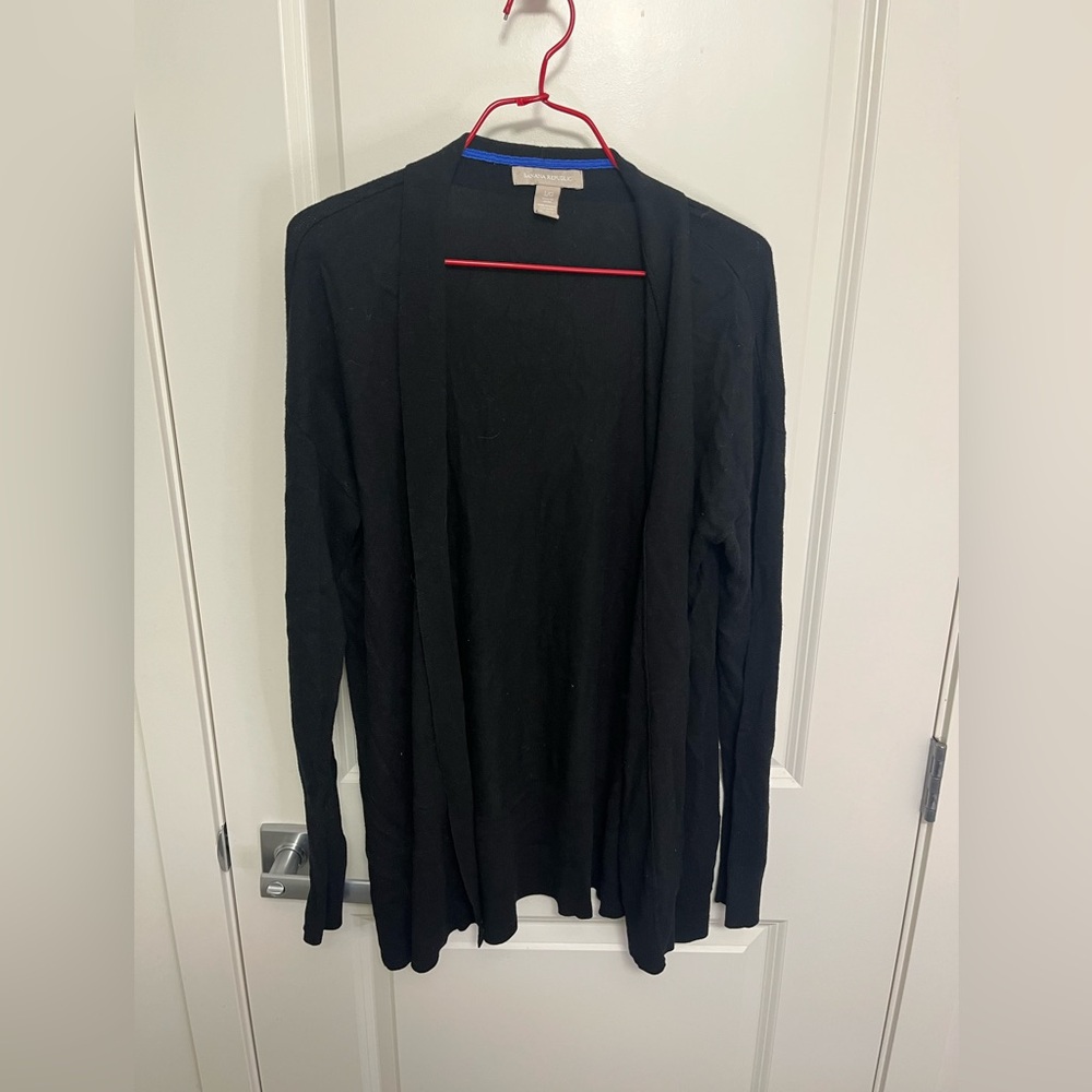 Banana Republic women's Black Cardigan Sweater with Merino Wool, size L